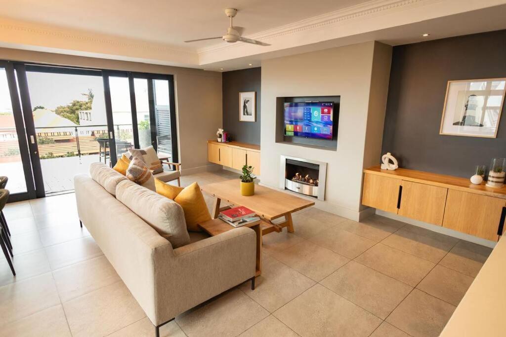 Hermanus Waterfront, Ocean Deluxe - Apartment 2 Ngoại thất bức ảnh